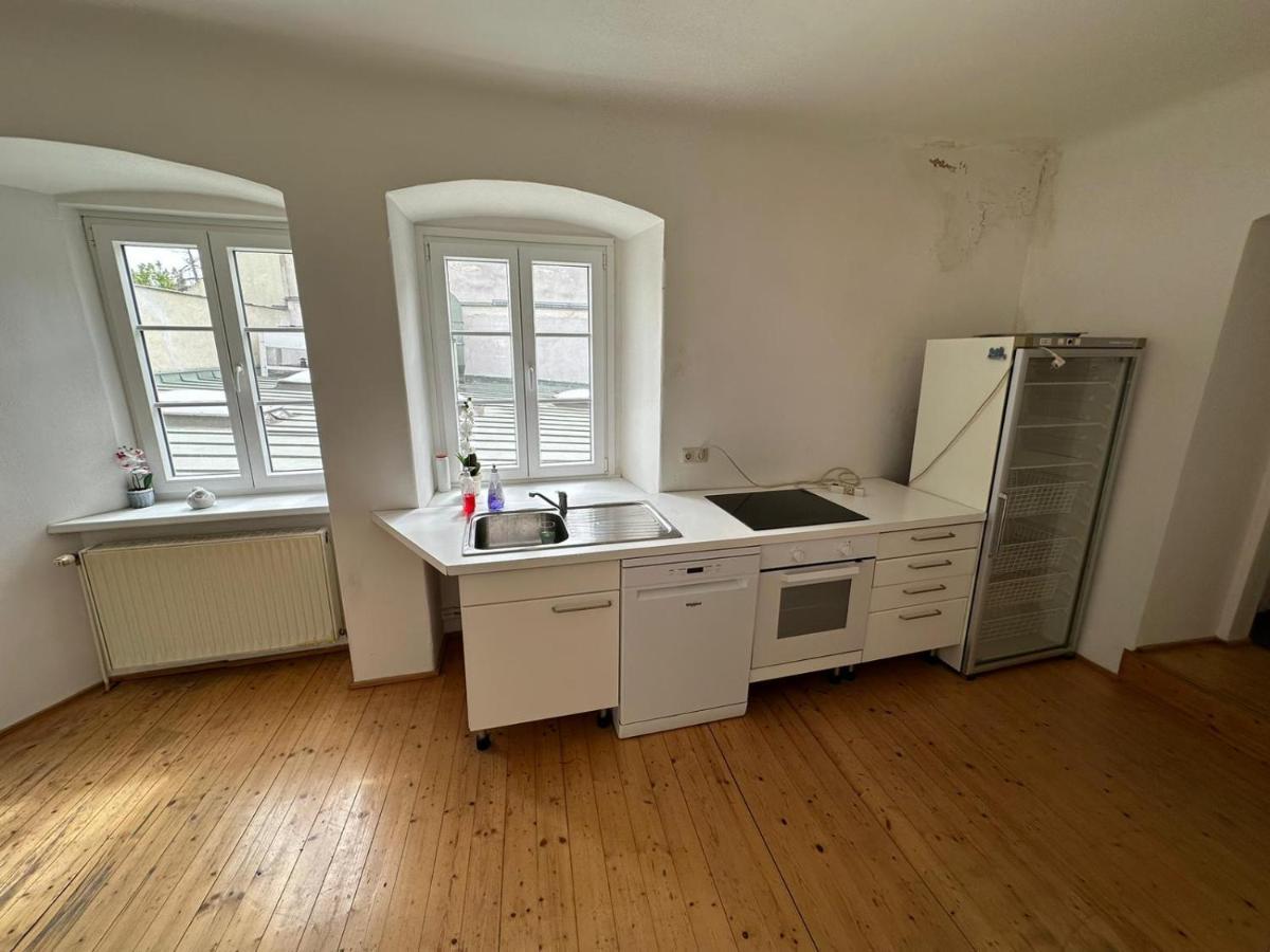 Central Plaza Family Apartment 2 Bedroom 布如克纽多夫 外观 照片