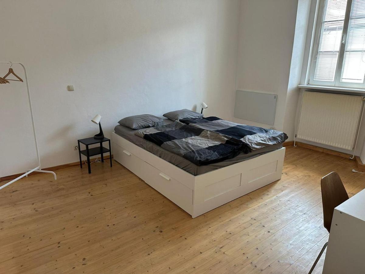 Central Plaza Family Apartment 2 Bedroom 布如克纽多夫 外观 照片